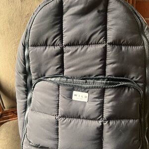 WILO Black Puffer Backpack
